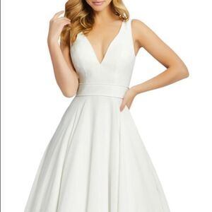 NWT IEENA for Mac Duggal plunging sleeveless chiffon gown.